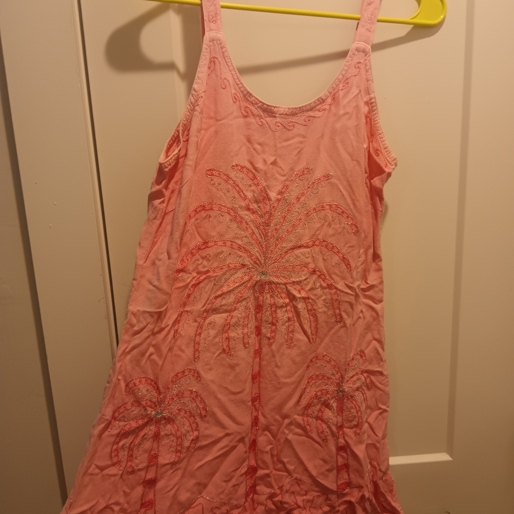 Chic Pink Sleeveless Dress with Embroidery